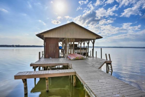 Charming Weiss Lake Apartment with Boat Slip!